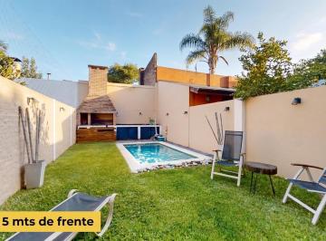 Casa · 158m² · 5 Ambientes · 1 Cochera · Dúplex 5 Ambientes en Venta Olivos | Pileta | Jardín | Cochera | Apto Crédito | Frente 5 m