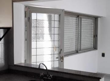 PH de 2 ambientes, Tres de Febrero · PH Tipo Casa 2 Ambientes Amplios con Patio y Lavadero