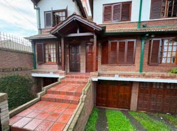 Casa de 3 ambientes, Quilmes · Oportunidad! Venta Duplex, con Cochera y Parrilla