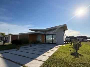 Casa de 3 ambientes, Ezeiza · Lares de Canning Venta Casa con Pileta Climatizada