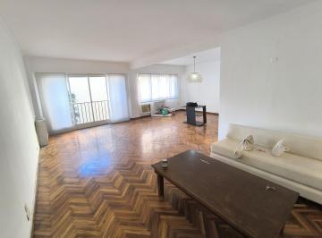 Departamento · 119m² · 4 Ambientes · 1 Cochera · Unico Departamento de 4 Ambientes con Dependencia y Cochera Muy Luminoso! Gran Oportunidad!