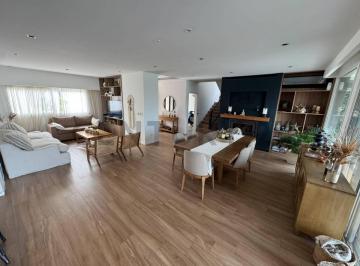 Casa · 263m² · 6 Ambientes · Venta Casa Al Lago 6 Ambientes, Canton Norte