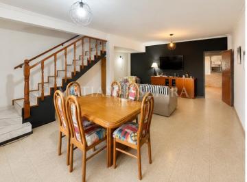 Casa · 131m² · 4 Ambientes · 2 Cocheras · Casa en Castelar Sur