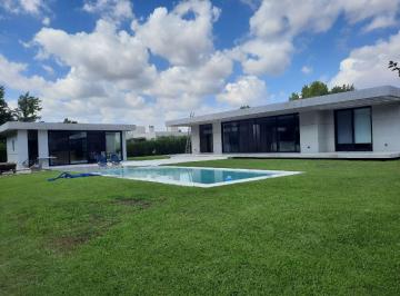 Casa de 5 ambientes, Pilar · Excelente Casa de Diseño en Estancias Golf, Estancias del Pilar.
