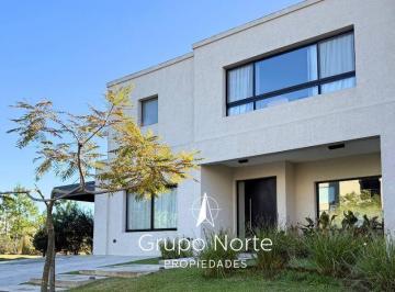 Casa · 213m² · 5 Ambientes · 2 Cocheras · Casa en Venta en Barrio Castaños, Nordelta, Tigre