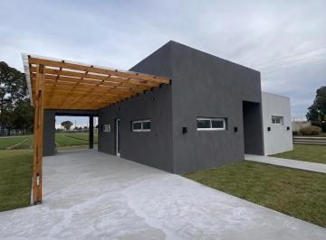 Casa · 600m² · 4 Ambientes · 3 Cocheras · Casa en Fincas Joven
