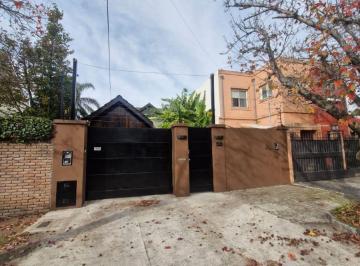 PH de 3 ambientes, San Isidro · Excelente PH de 2 Dorm. con Jardin Sin Expensas