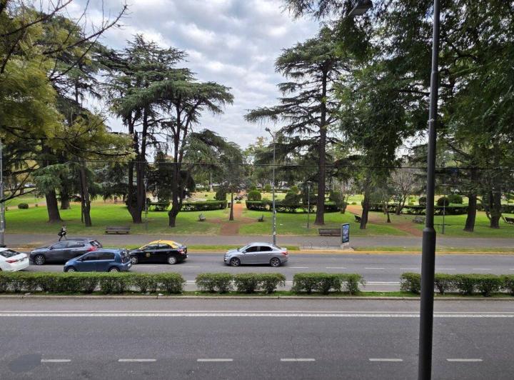 Departamento · 128m² · 8 Ambientes · 1 Cochera