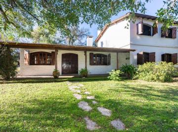 Casa · 188m² · 5 Ambientes · 6 Cocheras · Venta Casa El Cazador Escobar Lote a La Barranca