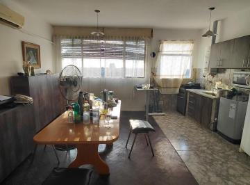 Departamento · 88m² · 4 Ambientes · Departamento en Venta - 3 Dorm. 2 Baños - 88 m² - Parque Avellaneda