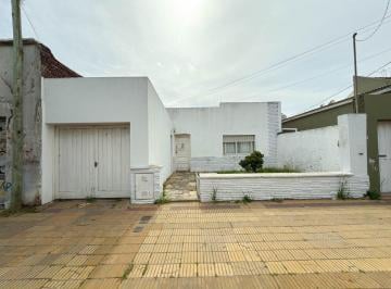 Casa · 120m² · 3 Ambientes · 1 Cochera · Venta Casa Dos Dorm. Tandil Centro