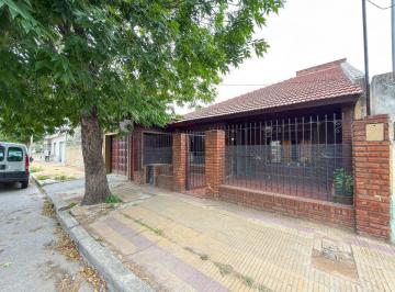 Casa · 147m² · 3 Ambientes · 1 Cochera · Casa de 2 Dorm. en Venta o Permuta – Tandil