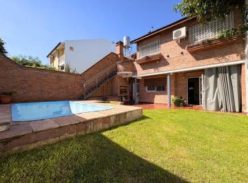 Casa · 211m² · 5 Ambientes · 2 Cocheras · Venta Casa 5 Ambientes Ramos Mejia