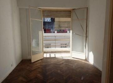 Departamento · 55m² · 3 Ambientes · Venta Depto. 3 Amb. con Balcón Al Frente Monserrat