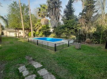 Casa · 450m² · 2 Dormitorios · Casa en Roldán