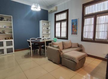 Casa · 124m² · 4 Ambientes · Venta Casa PH Avellaneda 4 Amb Parrilla Parque