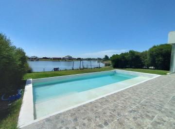 Casa · 163m² · 4 Ambientes · 2 Cocheras · Casa 4 Amb. en Venta en San Sebastian - Vista Lago