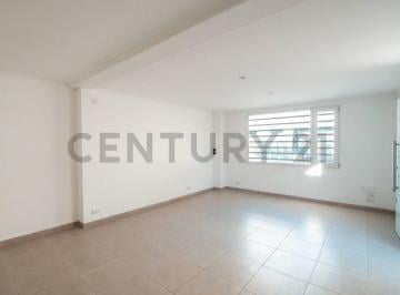 Casa · 103m² · 4 Ambientes · 1 Cochera · Casa 3 Habitaciones en Venta
