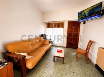 Casa · 140m² · 3 Ambientes · 1 Cochera · En Venta Casa Tres Ambientes Tandil