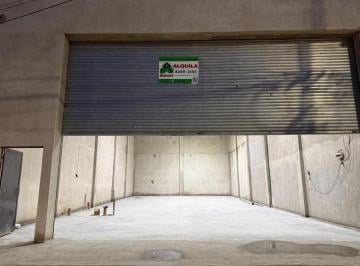 Bodega-Galpón , Esteban Echeverría · Galpón de 200 m² Sobre Av Pedro Dreyer