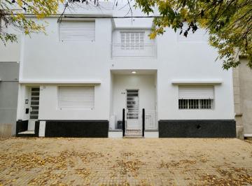 PH · 100m² · 3 Ambientes · PH en Venta, Pb, 2 Dorm. y Patio