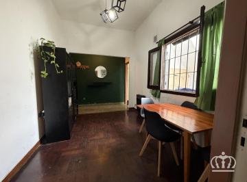 PH · 45m² · 2 Ambientes · PH en Venta 2 Ambientes Centrico con Patio y Terraza en Lanús Este