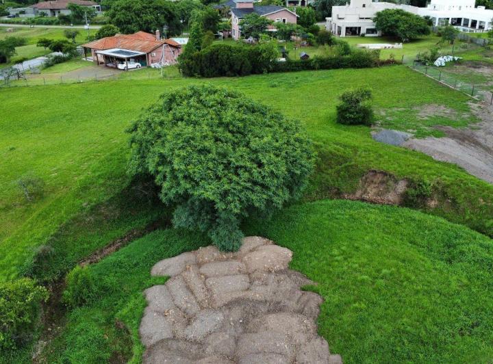 Terreno · 3716m²