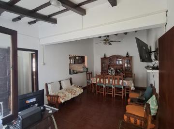 Casa · 140m² · 4 Ambientes · 3 Cocheras · Venta Casa 2 Dorm. Zona Av Chile. Salta