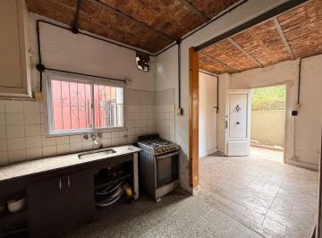 PH · 42m² · 2 Ambientes · Venta PH Interno 2 Amb Bernal con Patio Apto Cred