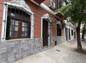 Casa · 178m² · 6 Ambientes · Venta Casa Flores de 6 Ambientes Quincho Terraza