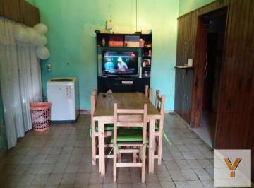 Casa · 200m² · 4 Ambientes · Casa en Venta - 3 Dorm. 2 Baños - 200 m² - Longchamps
