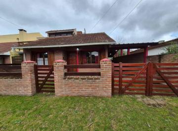 Casa · 100m² · 5 Ambientes · 1 Cochera · Venta Casa Amoblada en Santa Clara del Mar