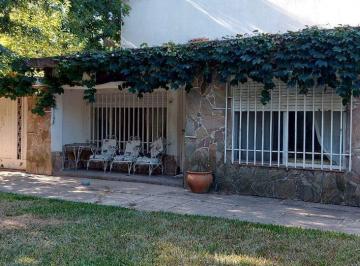 Casa · 90m² · 4 Ambientes · Casa Lote 900 m² Pileta - Barrio Los Indios - Roldan
