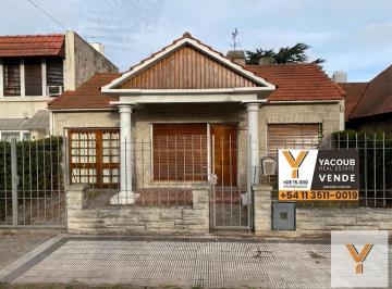 Casa · 191m² · 5 Ambientes · 1 Cochera · Casa en Venta - 3 Dorm. 2 Baños - Ringuelet