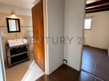 Casa · 120m² · 5 Ambientes · Casa a Reciclar en Venta - Ubicacion Unica