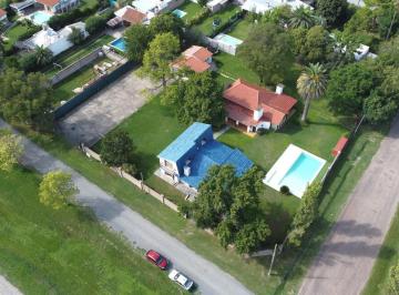 Terreno · 3300m² · 8 Ambientes · 2 Cocheras · Venta Terreno Sobre Ruta 9 en Esquina Zona Comercial y Residencial