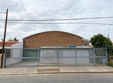 Oficina comercial · 254m² · 3 Ambientes · 1 Cochera · Oficina en Las Magnolias