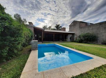 Casa de 5 ambientes, Sauce Viejo · Venta Casa de 3 Dorm. con Patio y Pileta en Sauce Viejo