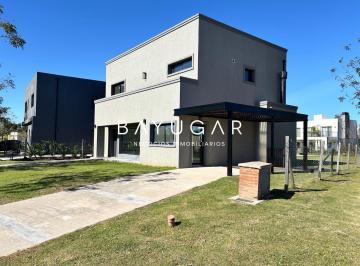 Casa · 169m² · 4 Ambientes · 3 Cocheras · Alquiler Anual - Casa en Barrio San Pablo - Pilar