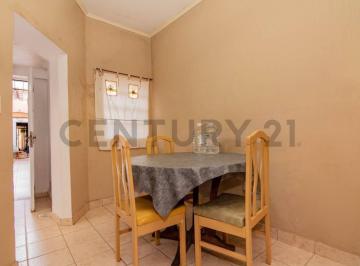 PH · 73m² · 4 Ambientes · Venta Departamento PH de 2 Dorm. en Barrio Martin, Rosario