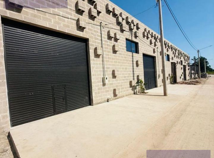 Bodega-Galpón · 120m² · 2 Ambientes