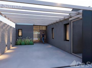 Casa · 140m² · 4 Ambientes · 2 Cocheras · Terreno en Punta Mogotes