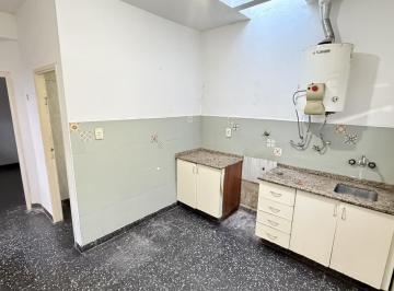 PH · 35m² · 3 Ambientes · PH en Alquiler en Lanús