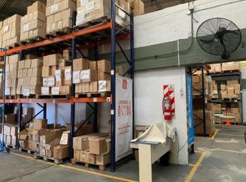 Bodega-Galpón · 313m² · Excelente Galpon en Inmejorable Zona con Oficinas y Gran Estacionamiento.