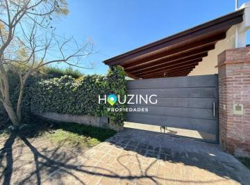 Casa · 150m² · 4 Ambientes · 2 Cocheras · Venta Casa en San Lorenzo