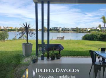 Casa · 245m² · 5 Ambientes · 6 Cocheras · Casa a La Laguna en Venta en El Canton Barrio Puerto