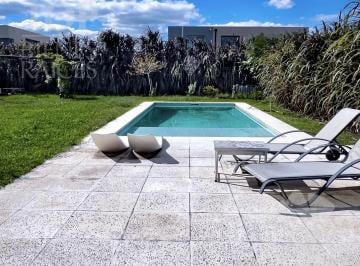 Casa · 125m² · 5 Ambientes · Casa en Venta en San Gabriel - Villanueva