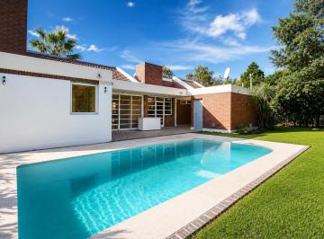 Casa · 120m² · 5 Ambientes · 2 Cocheras · Venta Casa 5 Ambientes en Country El Paraíso Guernica