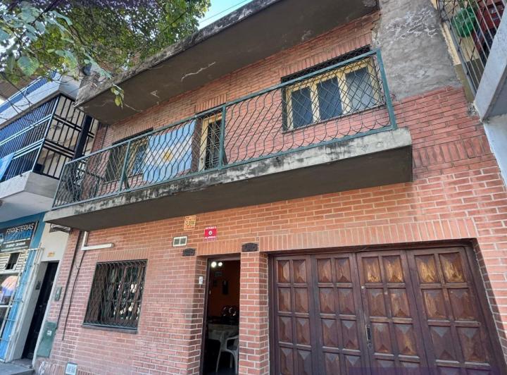 Casa · 250m² · 4 Ambientes