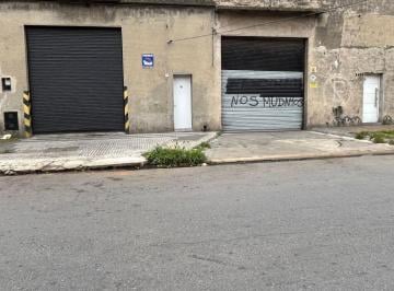 Bodega-Galpón , Lanús · 2 Amplios Galpones con Posibilidad de Trifásica Más Entrepiso.